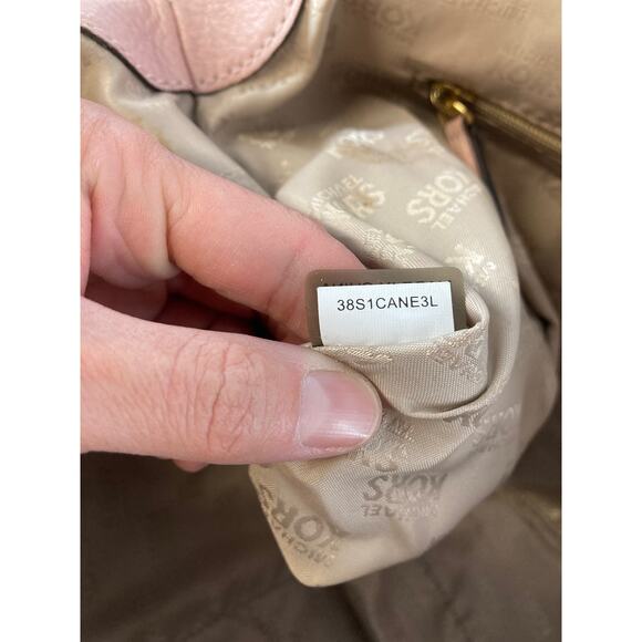 MICHAEL KORS, PINK PEBBLED LEATHER LARGE SHOULDER BAG (ASIS) - Picture 16 of 16